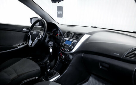 Hyundai Solaris II рестайлинг, 2011 год, 690 000 рублей, 17 фотография