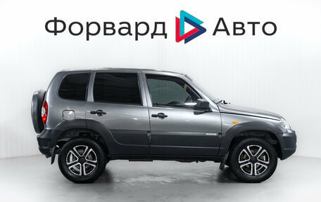 Chevrolet Niva I рестайлинг, 2018 год, 699 000 рублей, 9 фотография