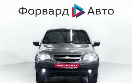 Chevrolet Niva I рестайлинг, 2018 год, 699 000 рублей, 2 фотография