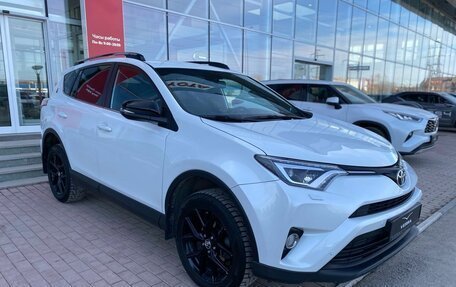 Toyota RAV4, 2019 год, 2 490 000 рублей, 3 фотография