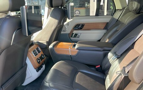 Land Rover Range Rover IV рестайлинг, 2018 год, 8 800 000 рублей, 13 фотография