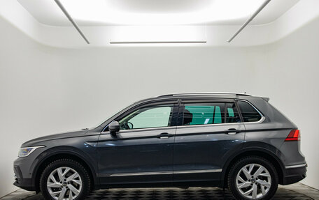 Volkswagen Tiguan II, 2021 год, 3 840 000 рублей, 2 фотография