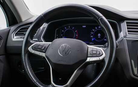 Volkswagen Tiguan II, 2021 год, 3 840 000 рублей, 15 фотография