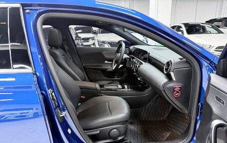 Mercedes-Benz A-Класс, 2023 год, 1 639 777 рублей, 9 фотография