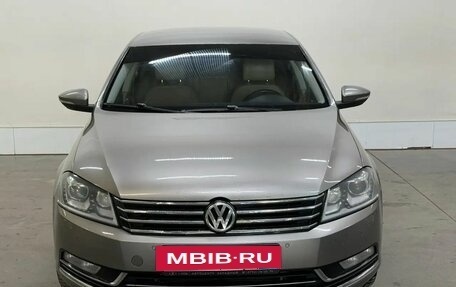 Volkswagen Passat B7, 2011 год, 917 000 рублей, 3 фотография