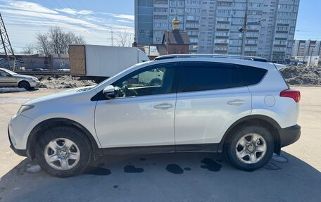 Toyota RAV4, 2015 год, 1 299 000 рублей, 6 фотография