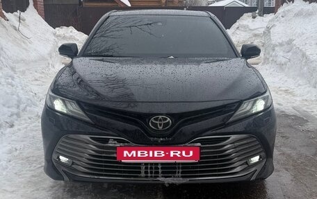 Toyota Camry, 2020 год, 2 700 000 рублей, 5 фотография