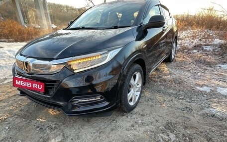 Honda Vezel, 2018 год, 1 950 000 рублей, 3 фотография