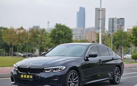BMW 3 серия, 2022 год, 2 700 000 рублей, 2 фотография