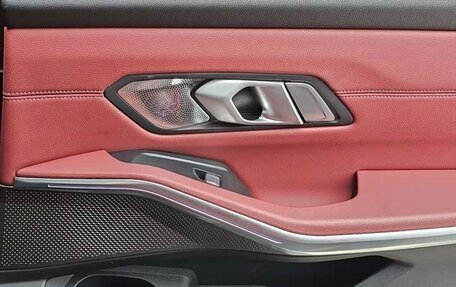 BMW 3 серия, 2022 год, 2 700 000 рублей, 18 фотография