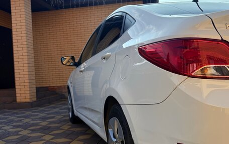 Hyundai Solaris II рестайлинг, 2015 год, 962 000 рублей, 4 фотография