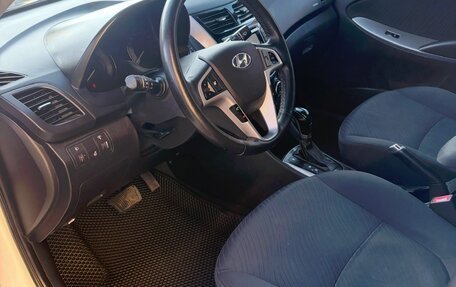 Hyundai Solaris II рестайлинг, 2015 год, 962 000 рублей, 12 фотография