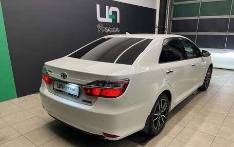 Toyota Camry, 2017 год, 2 850 000 рублей, 6 фотография