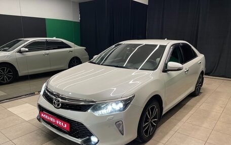 Toyota Camry, 2017 год, 2 850 000 рублей, 3 фотография