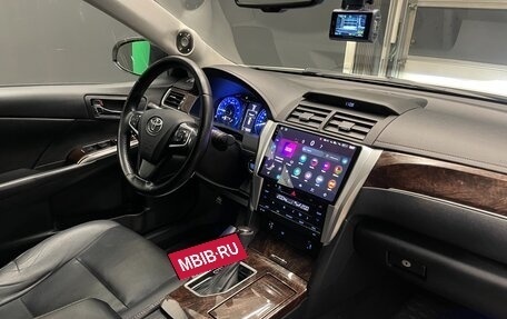 Toyota Camry, 2017 год, 2 850 000 рублей, 15 фотография