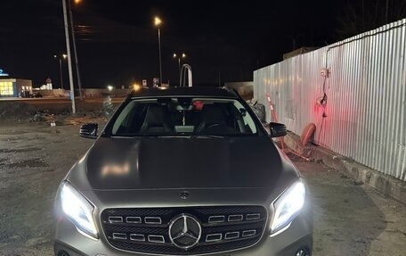 Mercedes-Benz GLA, 2019 год, 3 000 000 рублей, 2 фотография