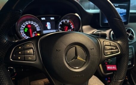 Mercedes-Benz GLA, 2019 год, 3 000 000 рублей, 13 фотография