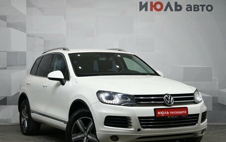 Volkswagen Touareg III, 2011 год, 2 240 000 рублей, 3 фотография