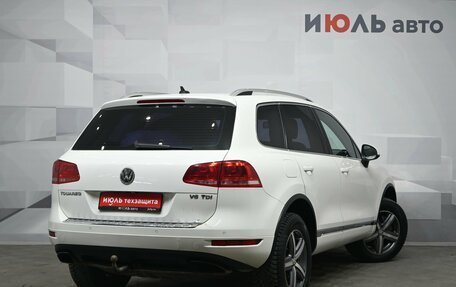 Volkswagen Touareg III, 2011 год, 2 240 000 рублей, 6 фотография