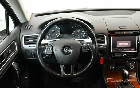 Volkswagen Touareg III, 2011 год, 2 240 000 рублей, 12 фотография