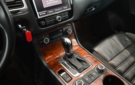 Volkswagen Touareg III, 2011 год, 2 240 000 рублей, 15 фотография