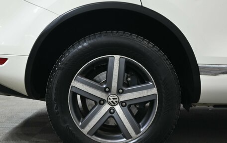 Volkswagen Touareg III, 2011 год, 2 240 000 рублей, 17 фотография