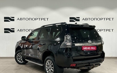 Toyota Land Cruiser Prado 150 рестайлинг 2, 2017 год, 3 899 000 рублей, 3 фотография