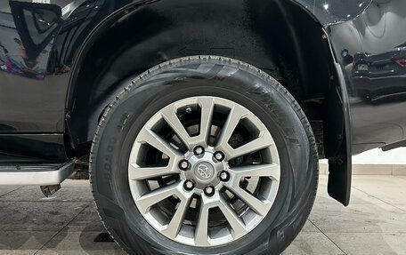 Toyota Land Cruiser Prado 150 рестайлинг 2, 2017 год, 3 899 000 рублей, 9 фотография