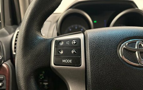 Toyota Land Cruiser Prado 150 рестайлинг 2, 2017 год, 3 899 000 рублей, 19 фотография