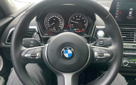 BMW 1 серия, 2023 год, 2 020 000 рублей, 8 фотография