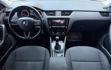Skoda Octavia, 2017 год, 1 790 000 рублей, 10 фотография