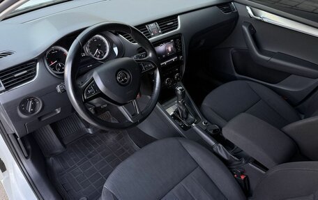 Skoda Octavia, 2017 год, 1 790 000 рублей, 8 фотография