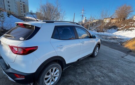 KIA Stonic, 2019 год, 1 800 000 рублей, 4 фотография