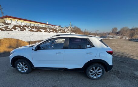 KIA Stonic, 2019 год, 1 800 000 рублей, 8 фотография