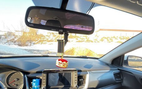 KIA Stonic, 2019 год, 1 800 000 рублей, 17 фотография