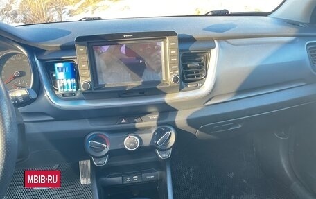 KIA Stonic, 2019 год, 1 800 000 рублей, 19 фотография