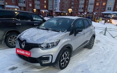 Renault Kaptur I рестайлинг, 2017 год, 1 900 000 рублей, 2 фотография