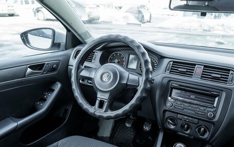 Volkswagen Jetta VI, 2013 год, 806 300 рублей, 10 фотография