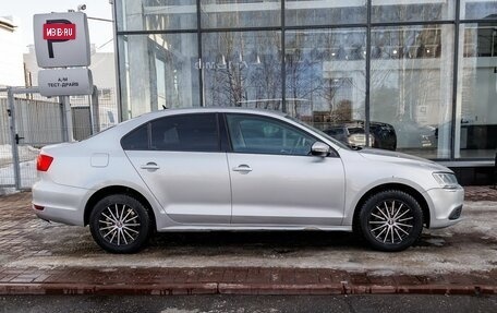 Volkswagen Jetta VI, 2013 год, 806 300 рублей, 4 фотография