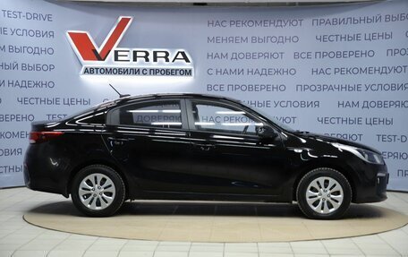 KIA Rio IV, 2018 год, 1 320 000 рублей, 4 фотография