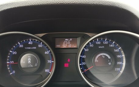 Hyundai ix35 I рестайлинг, 2010 год, 1 200 000 рублей, 15 фотография