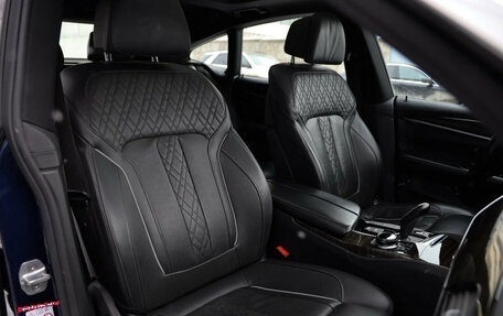 BMW 6 серия, 2018 год, 4 290 000 рублей, 14 фотография