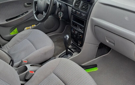 KIA Rio II, 2001 год, 420 000 рублей, 9 фотография