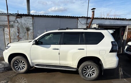 Toyota Land Cruiser Prado 150 рестайлинг 2, 2018 год, 3 800 000 рублей, 2 фотография