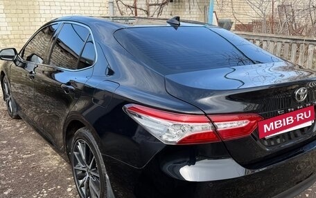 Toyota Camry, 2021 год, 3 200 000 рублей, 5 фотография