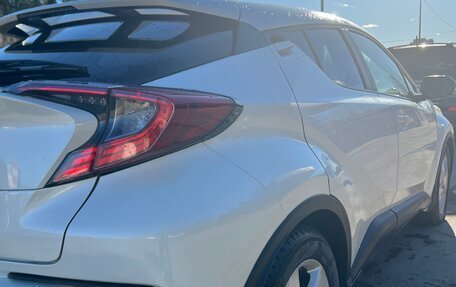 Toyota C-HR I рестайлинг, 2019 год, 2 500 000 рублей, 5 фотография