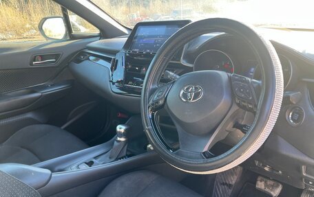 Toyota C-HR I рестайлинг, 2019 год, 2 500 000 рублей, 10 фотография