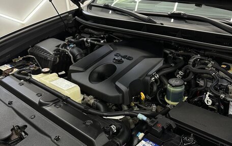 Toyota Land Cruiser Prado 150 рестайлинг 2, 2018 год, 4 480 000 рублей, 11 фотография