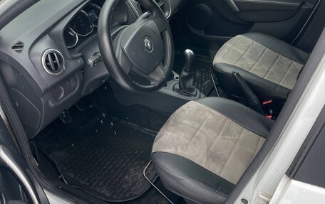 Renault Logan II, 2017 год, 500 000 рублей, 9 фотография