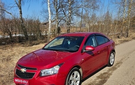 Chevrolet Cruze II, 2010 год, 690 000 рублей, 1 фотография